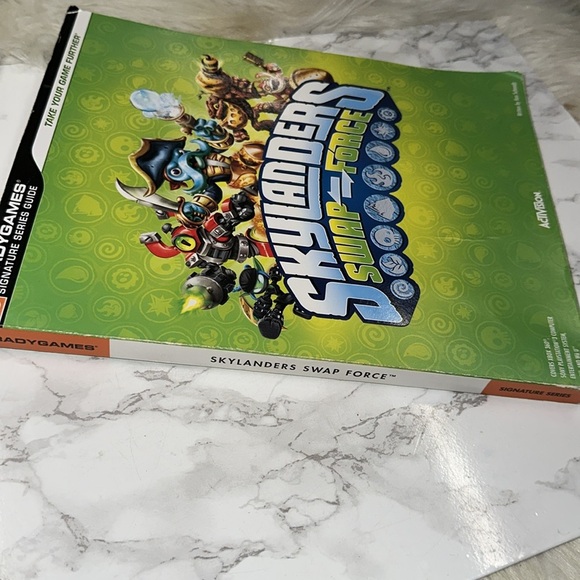 Skylanders Swap Force Guide by BradyGames - Picture 10 of 11